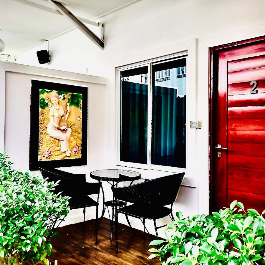 Koh Larn White House Hotel Kültér fotó